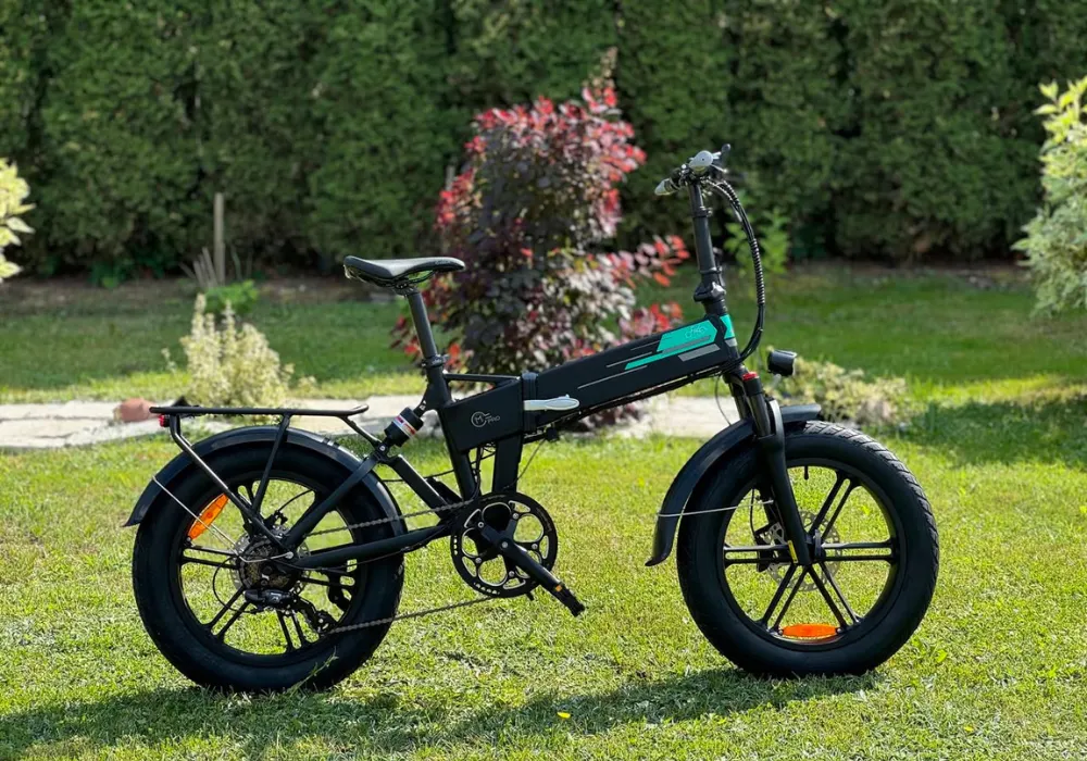 Vệ sinh bùn đất và nước bên ngoài