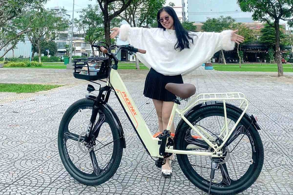Xe đạp trợ lực điện PHOENIX giúp giảm ô nhiễm không khí