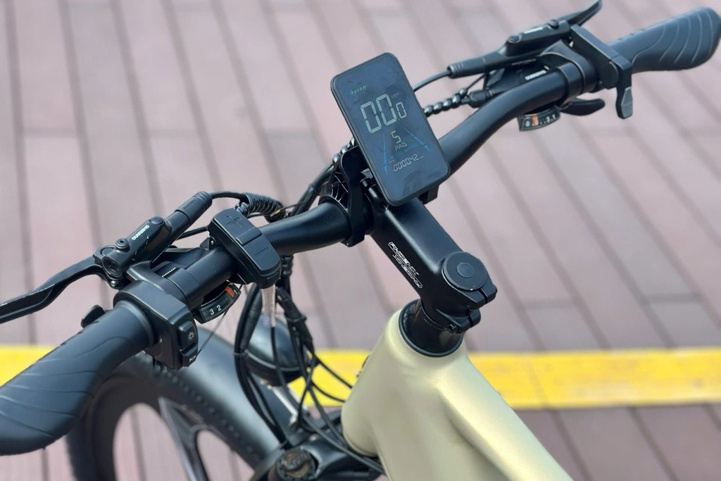 Xe đạp trợ lực điện Phoenix LG trang bị màng hình LCD lớn