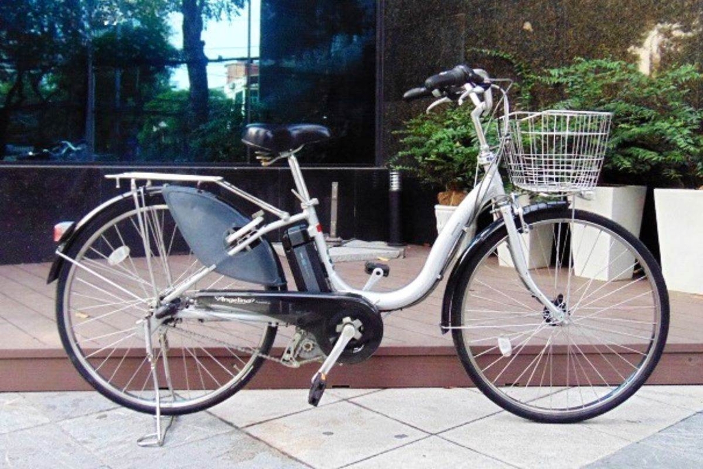 Xe đạp trợ lực điện Yamaha Pas Natura trang bị đèn LED trước và sau