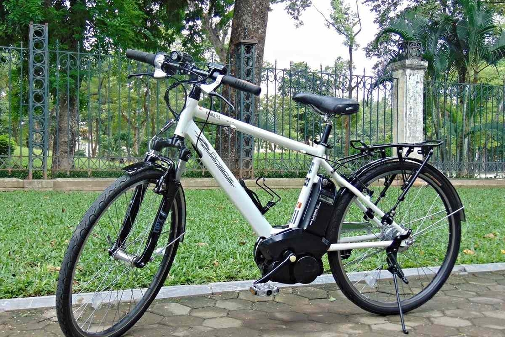 Xe đạp trợ lực Yamaha Pas Brace với thiết kế thể thao