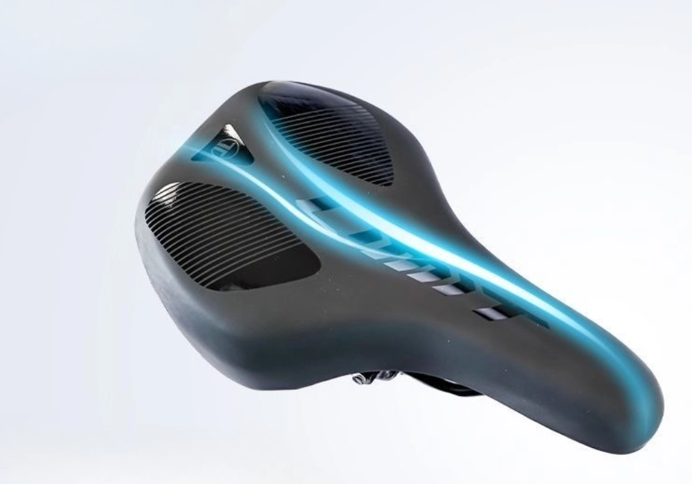 Yên xe thiết kế công thái học dày dặn