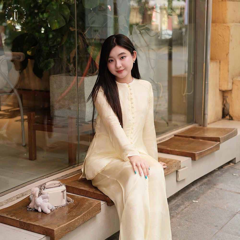 BÀ BA NẮNG THỦY TINH (Vàng Chanh)