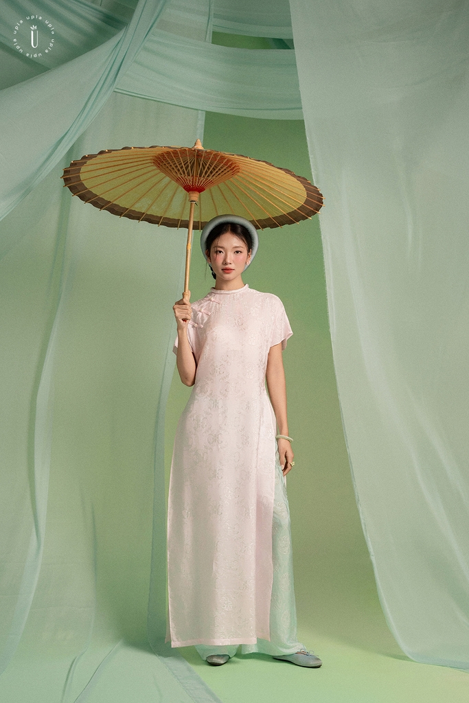 Áo Dài Phấn Vân