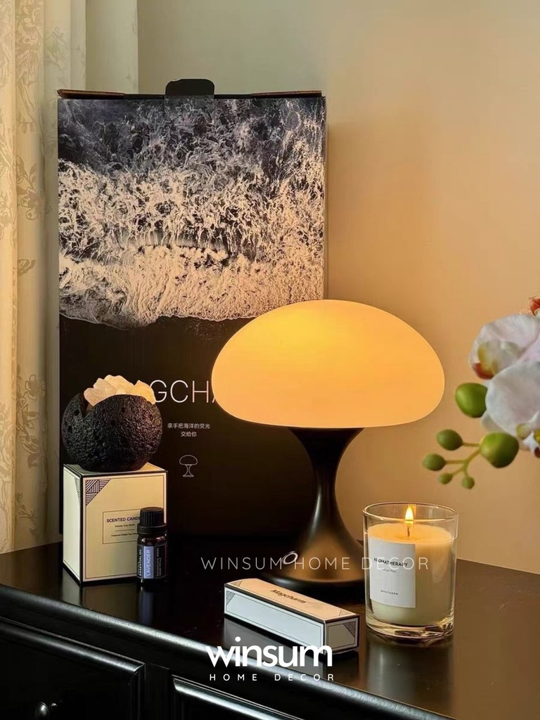Đèn bàn sạc điện Jelly Fish công tắc cảm ứng thay đổi ánh sáng, đèn trang trí nhà cửa - DBB05