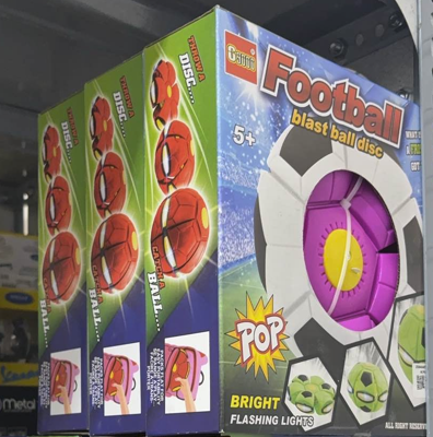 87008D-2  HỘP BANH NÉM BIẾN HÌNH UFO CÓ ĐÈN NHẠC (BANH ĐẠP)