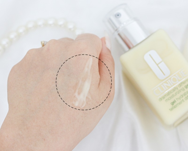 Kem Dưỡng Clinique Dramatically Different Moisturizing Gel Cho Da Dầu, Hỗn Hợp Dầu