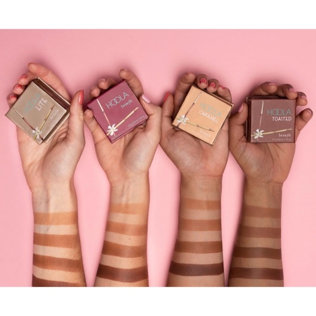 Phấn Tạo Khối Benefit Hoola Bronzer