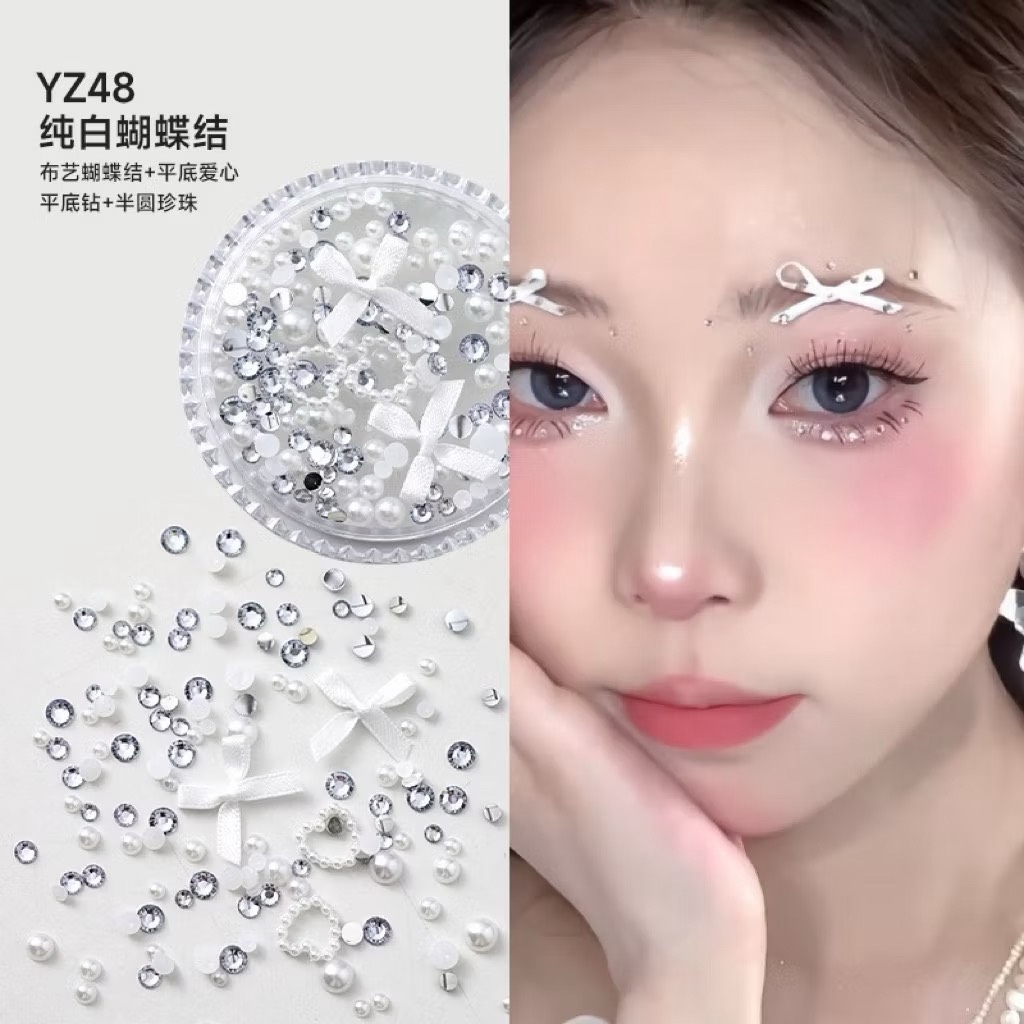 Đá Hoa Bướm Gắn Make Up Trang Điểm (Không Keo)