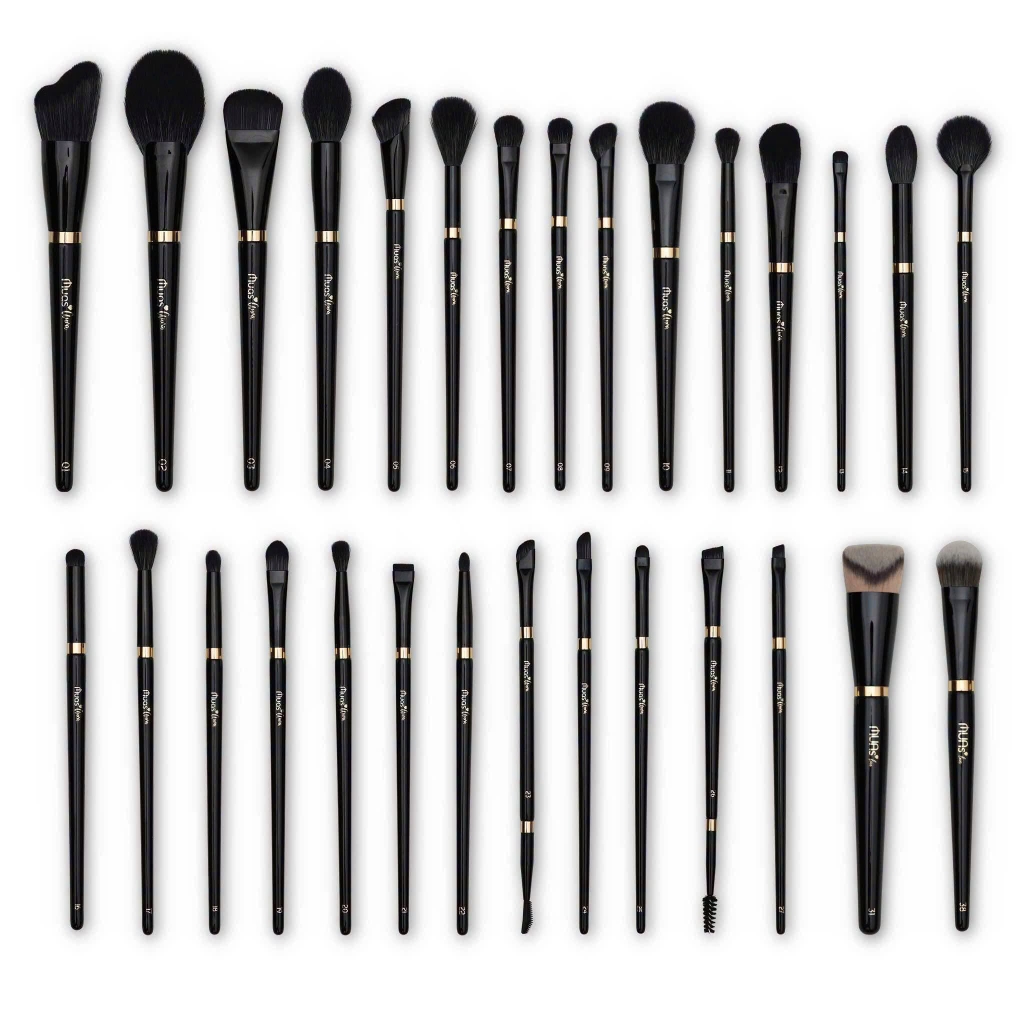Bộ Trang Điểm Chuyên Nghiệp MUA.s Aura 29 Cây Kèm Túi Chất Lông Mền Mịn