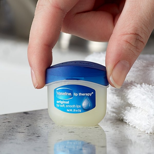 Sáp Dưỡng Môi Vaseline Lip Therapy 7g