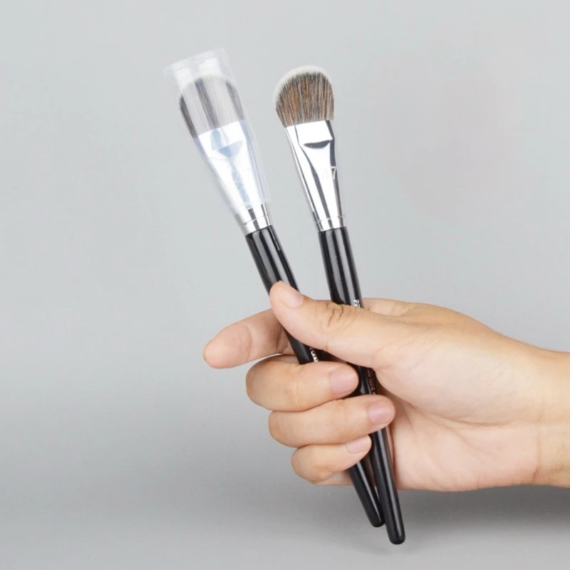 Cọ Má Hồng Pro Foundation Fond De Teint 47