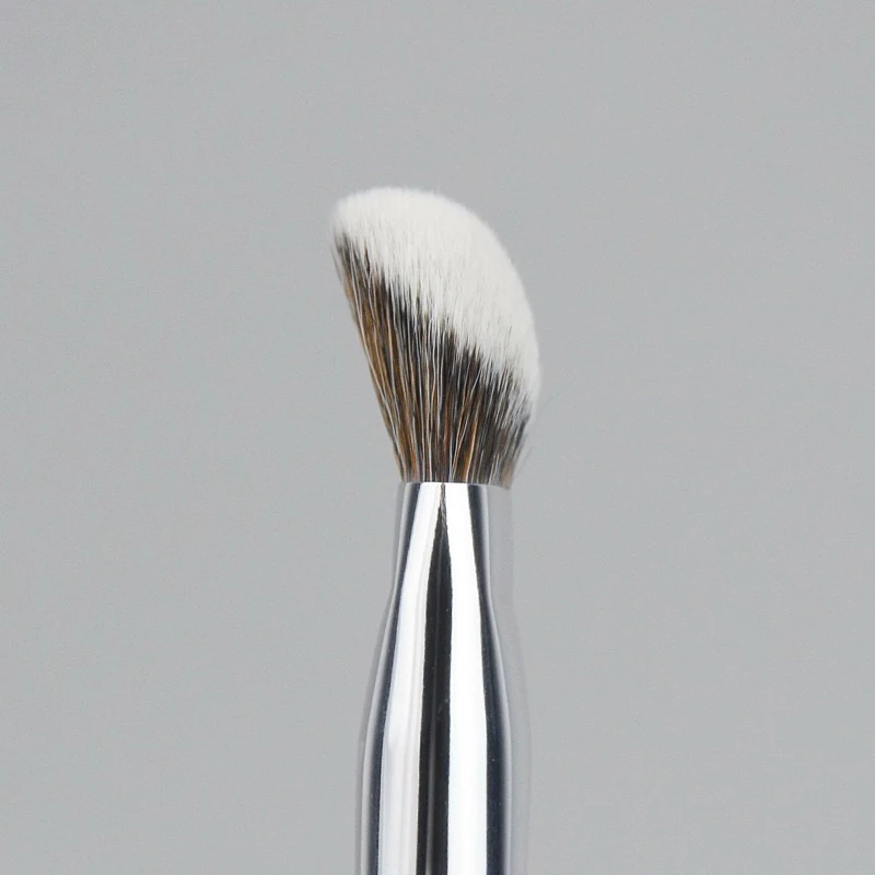 Cọ Má Hồng Pro Foundation Fond De Teint 47