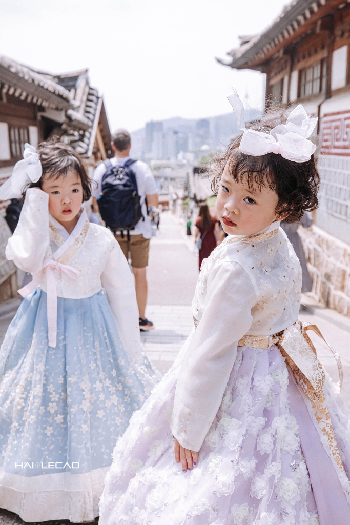 Twin-Hanok -Bukchon / Korea