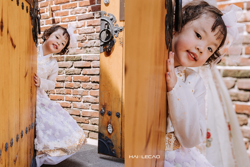 Twin-Hanok -Bukchon / Korea