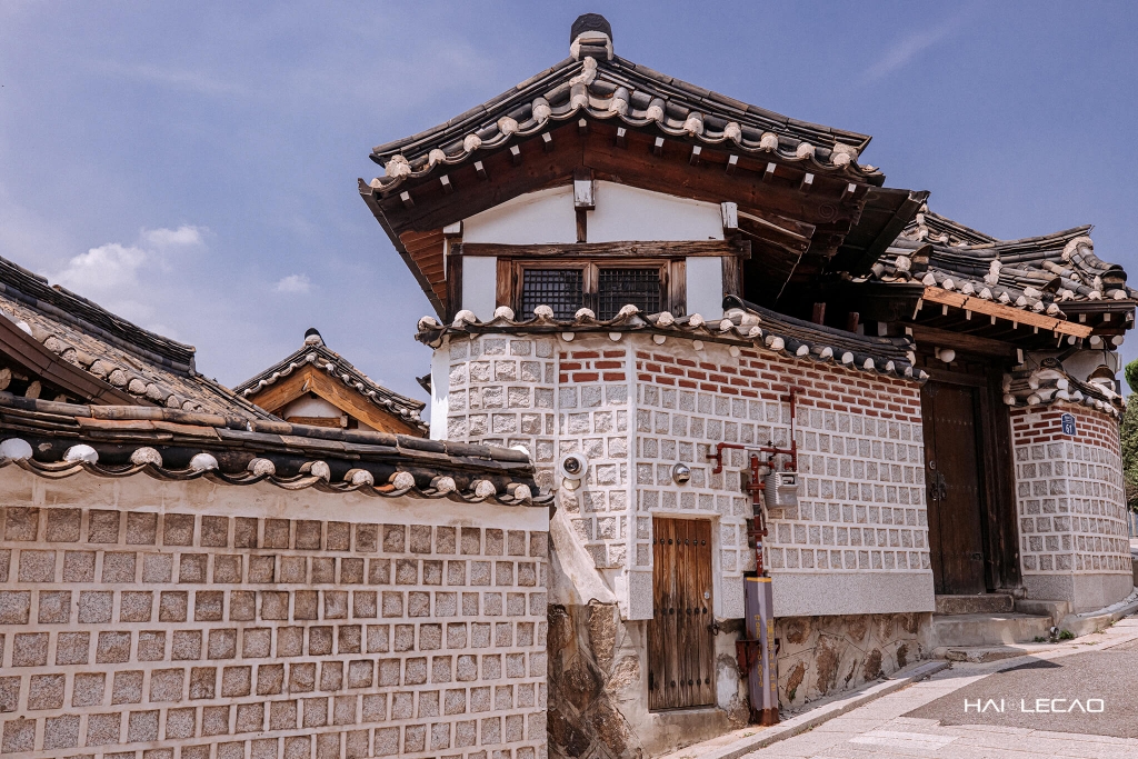 Twin-Hanok -Bukchon / Korea