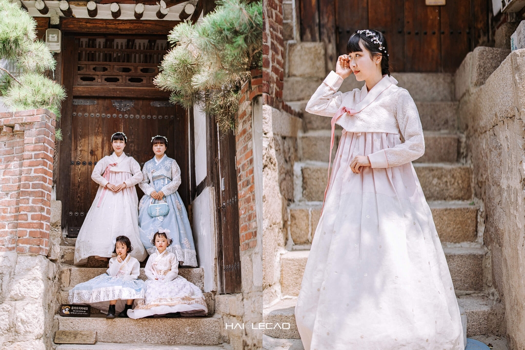 Twin-Hanok -Bukchon / Korea