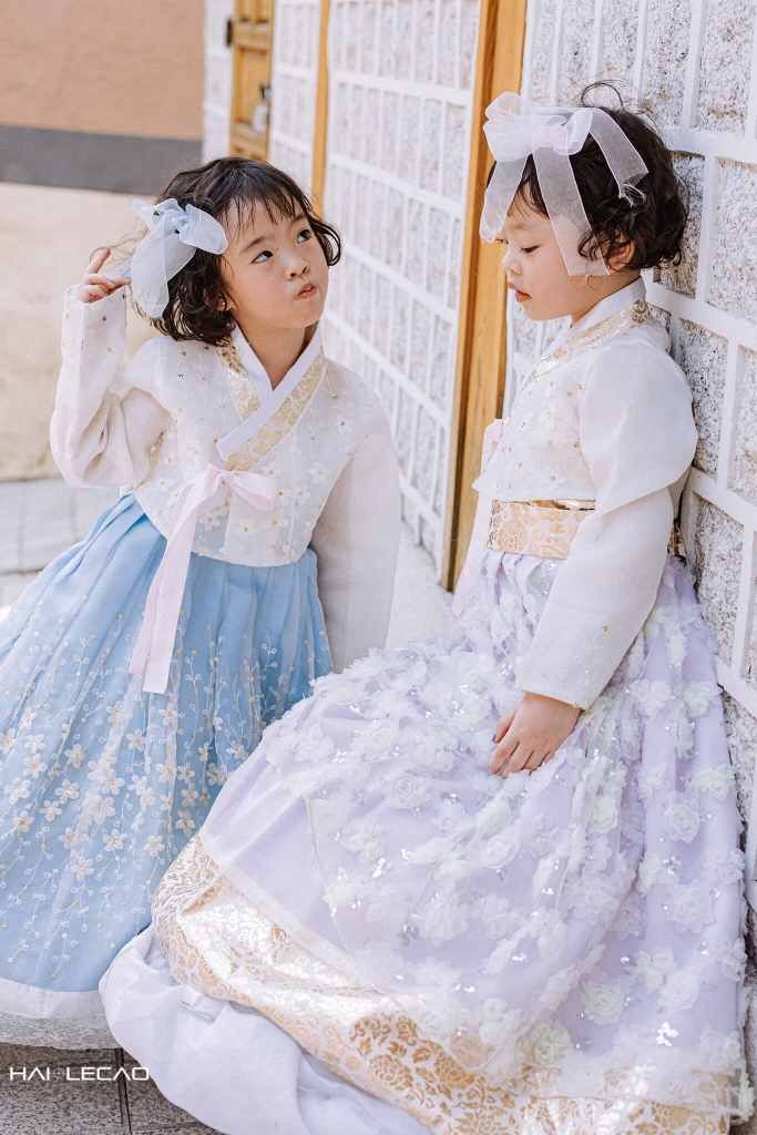Twin-Hanok -Bukchon / Korea