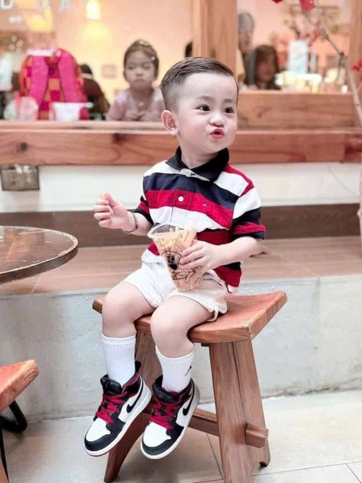 SET 3 ÁO CỔ TRỤ TÔMMY SỊN XÒ BÉ TRAI ( xả 69k)