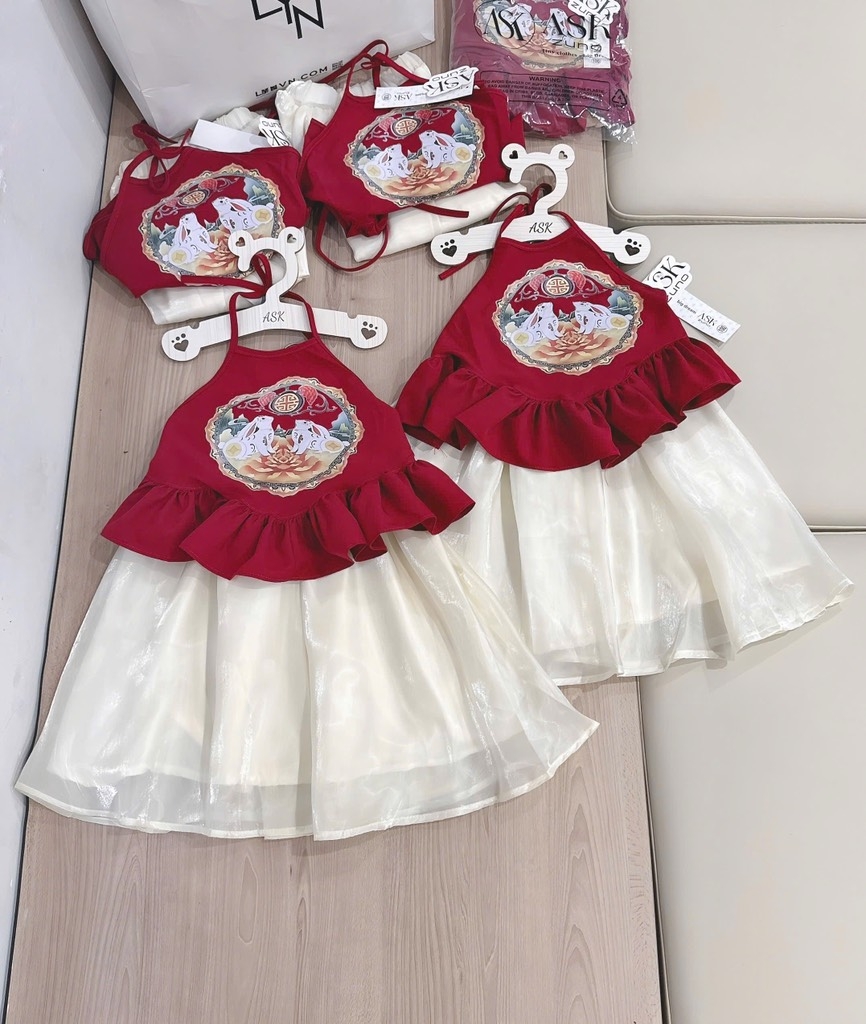 SET YẾM LỤA CHÂN VÁY GẤM BÉ GÁI