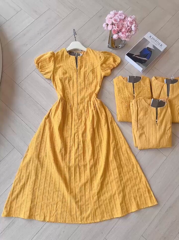 VÁY VÀNG HAI LỚP XẺ TRƯỚC NỮ
