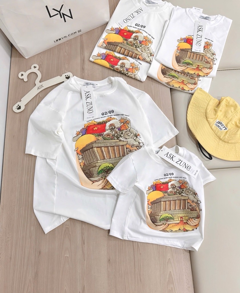 ÁO QUỐC KHÁNH MẸ CON