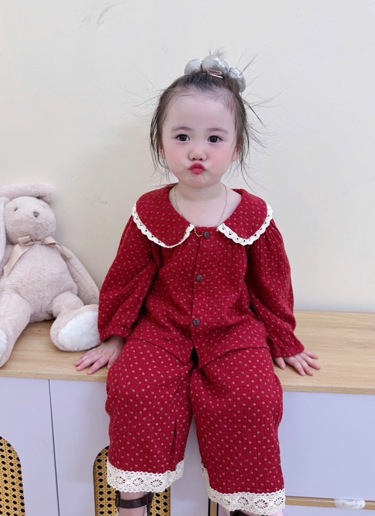 SET BỘ XÔ ĐỎ DÀI BÈO REN BÉ GÁI