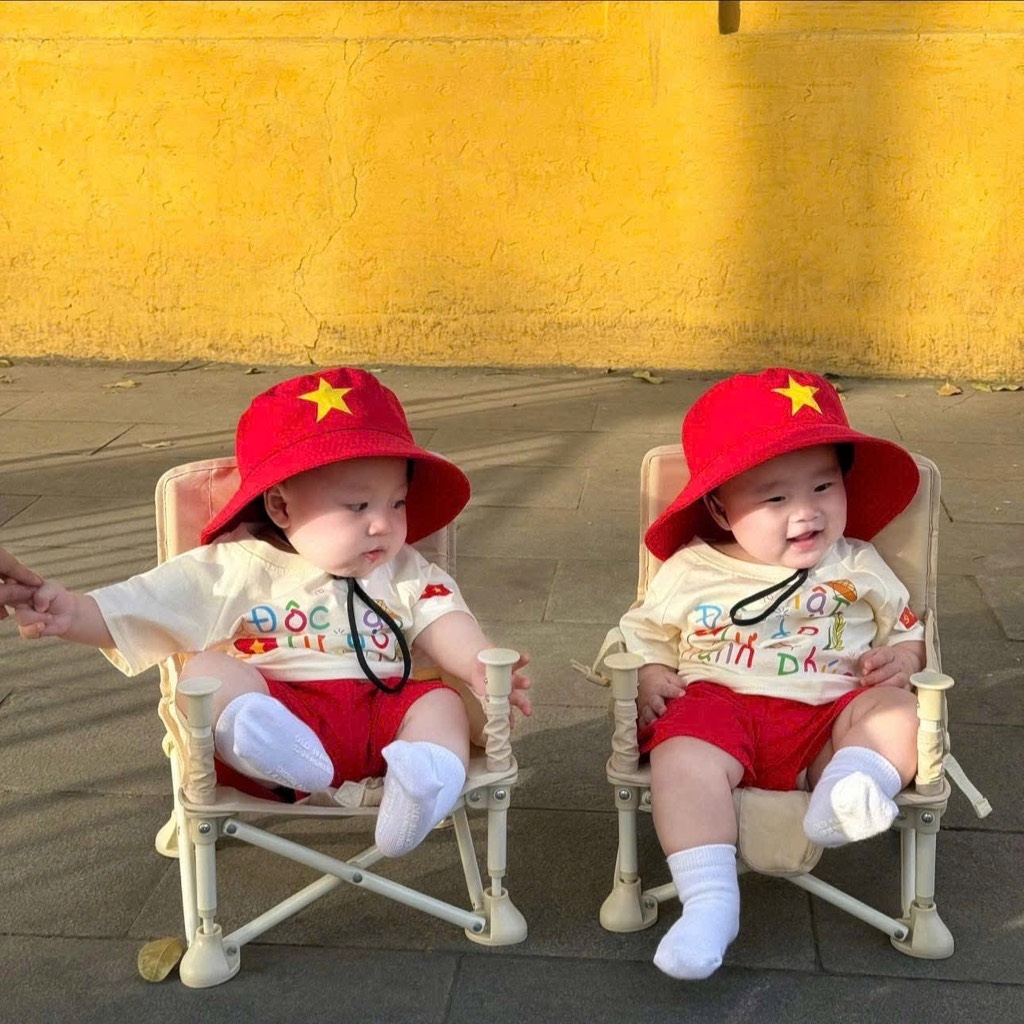 SET ĐỎ ĐỘC LẬP TỰ DO KÈM MŨ BÉ TRAI BÉ GÁI (SALE 65k)