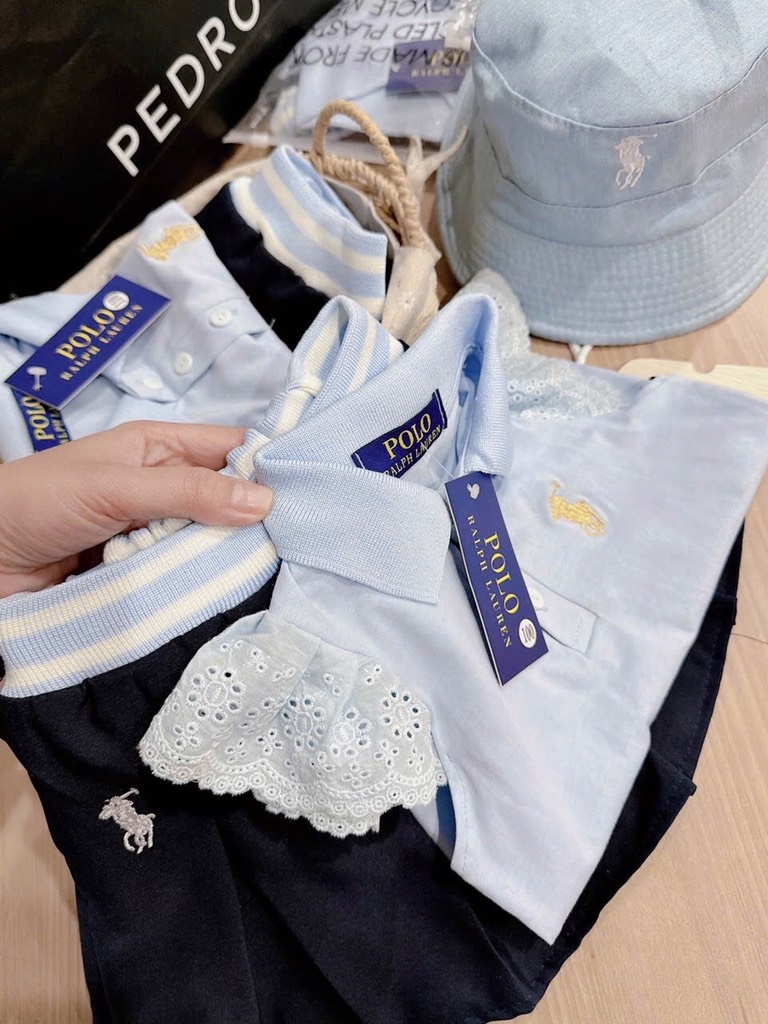 SET VAY POLO THÊU NGỰA XANH KÈM MŨ BÉ GÁI SẴN (SALE 85k)