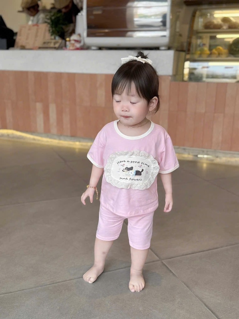SET 2 BỘ IN CÚN TONE HỒNG BÉ GÁI SẴN( xả 85k)