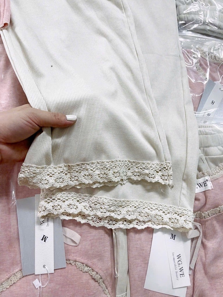 SET BỘ ÁO HỒNG PHỐI REN NƠ QUẦN SUÔNG PHỐI REN NỮ SẴN