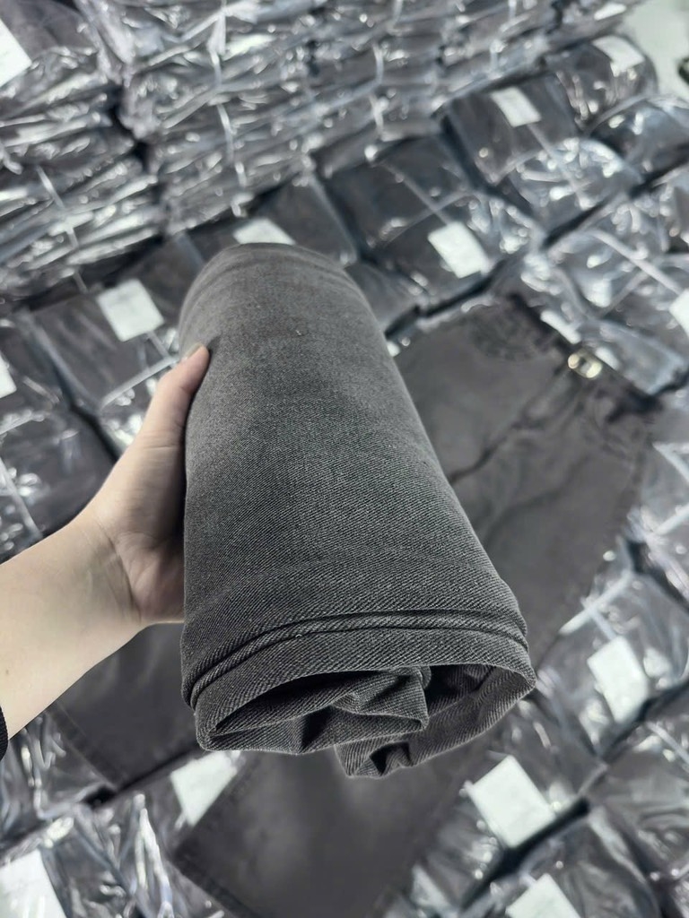 QUẦN JEAN NỮ SUÔNG TRƠN MÀU KHÓI SẴN (SALE 99k)