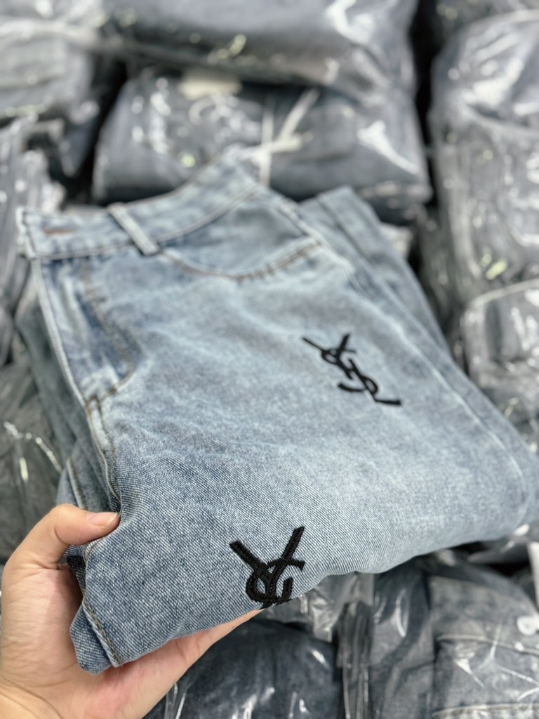 JEAN ỐNG SUÔNG THÊU YSL XANH(sale 85k)