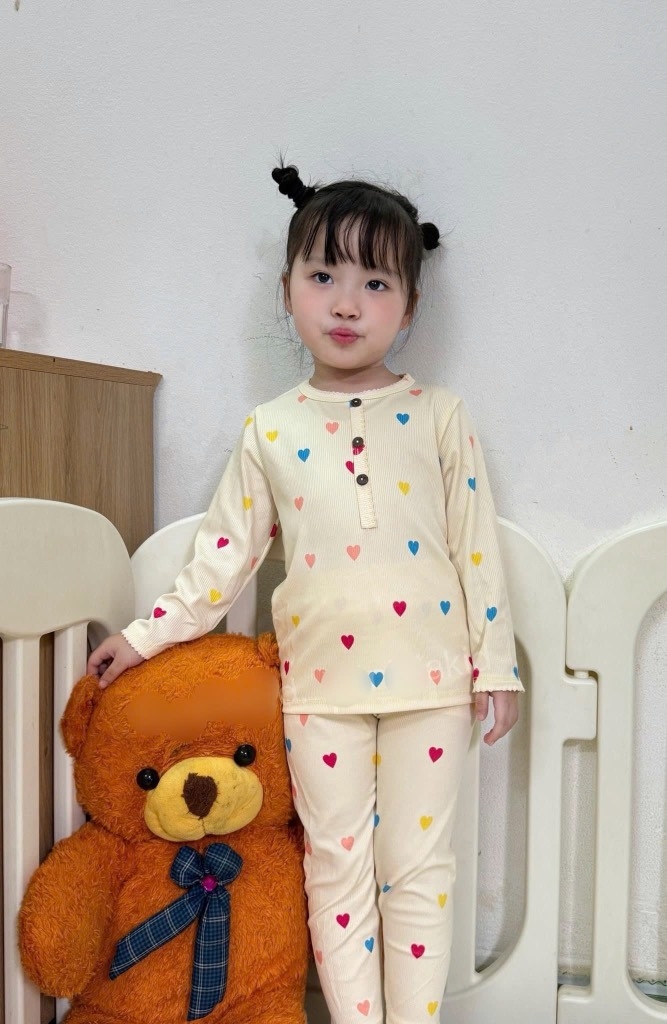 SET 2 BỘ DÀI BÉ GÁI LEN TĂM KEM TIM TÍM BE SẴN