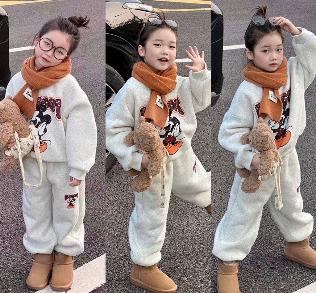 BỘ DÀI NỈ HAI DA MICKEY XÁM BÉ GÁI