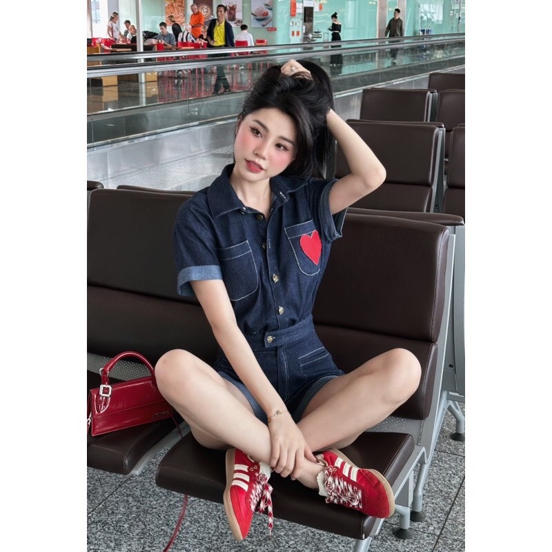 SET JEANS GIẤY JUM THÊU TIM TAY GẤU LV SẴN