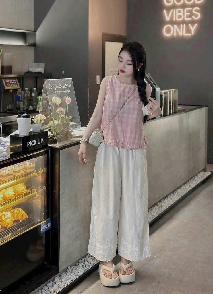 SET ÁO KẺ HỒNG SN QUẦN SUÔNG NỮ