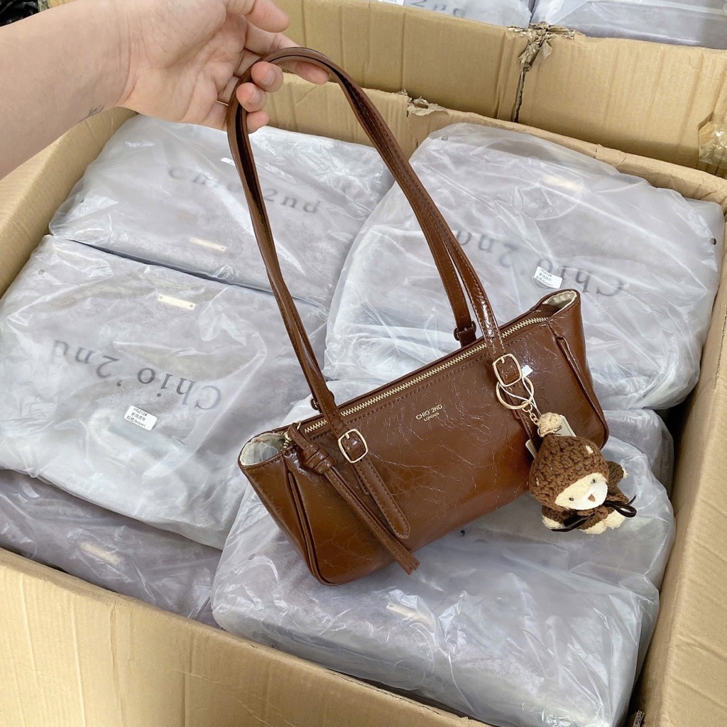 TÚI XÁCH - TÚI CHIO NÂU KÈM CHARM NỮ