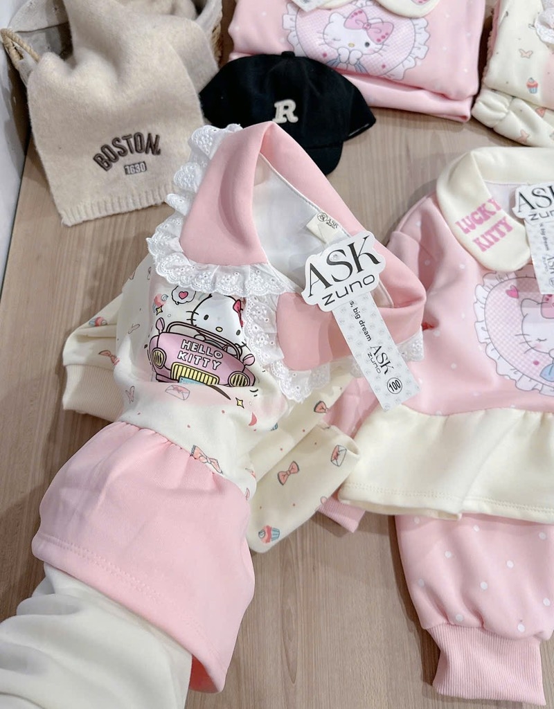 BỘ NỈ 2 DA HELLOKITTY BÉ GÁI