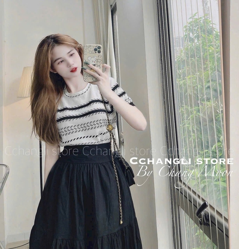 ÁO LEN KẺ MONGTOGI CỔ TRÒN NỮ THU ĐÔNG