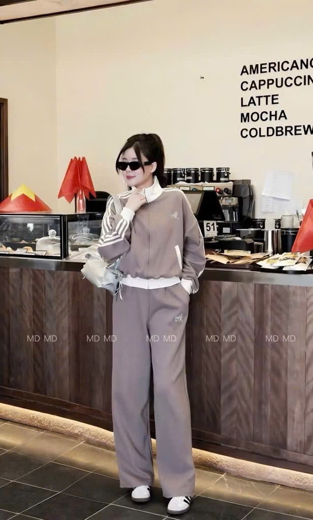 SET ĐỒ THỂ THAO 2 DA LOẠI 1 BA MÀU