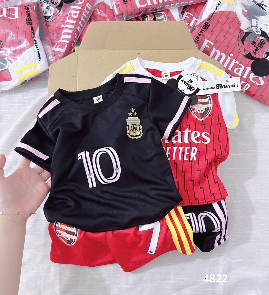 SET 2 BỘ BÓNG ĐÁ CHO BÉ TRAI SẴN (xả 70k)