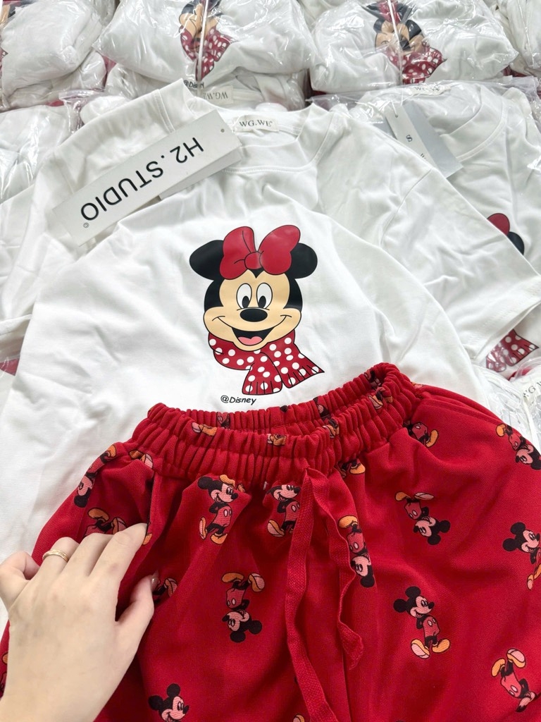 SET ÁO MICKEY QUẦN ĐỎ NỮ (GIÁ GIẢM)