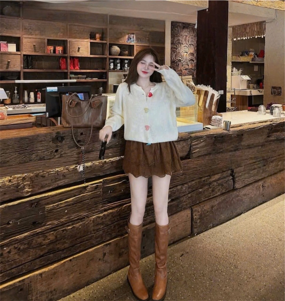 ÁO LEN 2 MÀU VÀNG TRẮNG CÚC TIM DÀI TAY NỮ