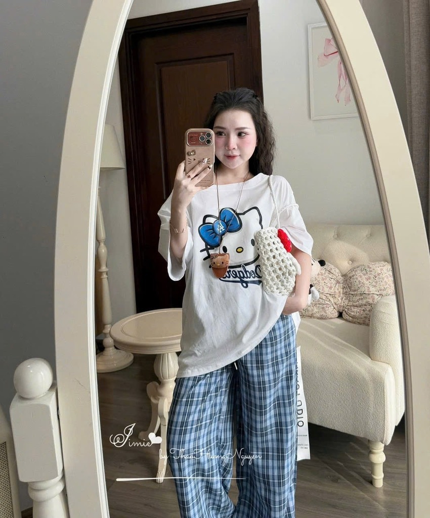 SET BỘ ÁO TRẮNG MÈO QUẦN KẺ XANH NỮ SẴN
