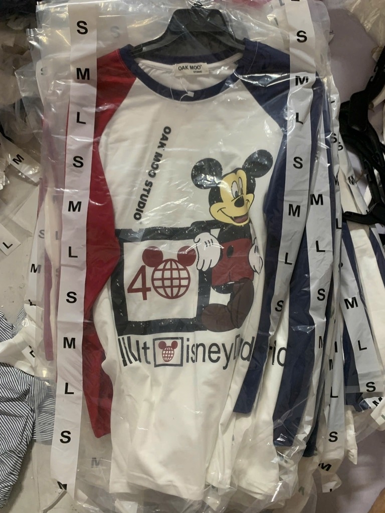 ÁO PHÔNG DÀI TAY PHỐI MICKEY ĐỎ NỮ THU ĐÔNG