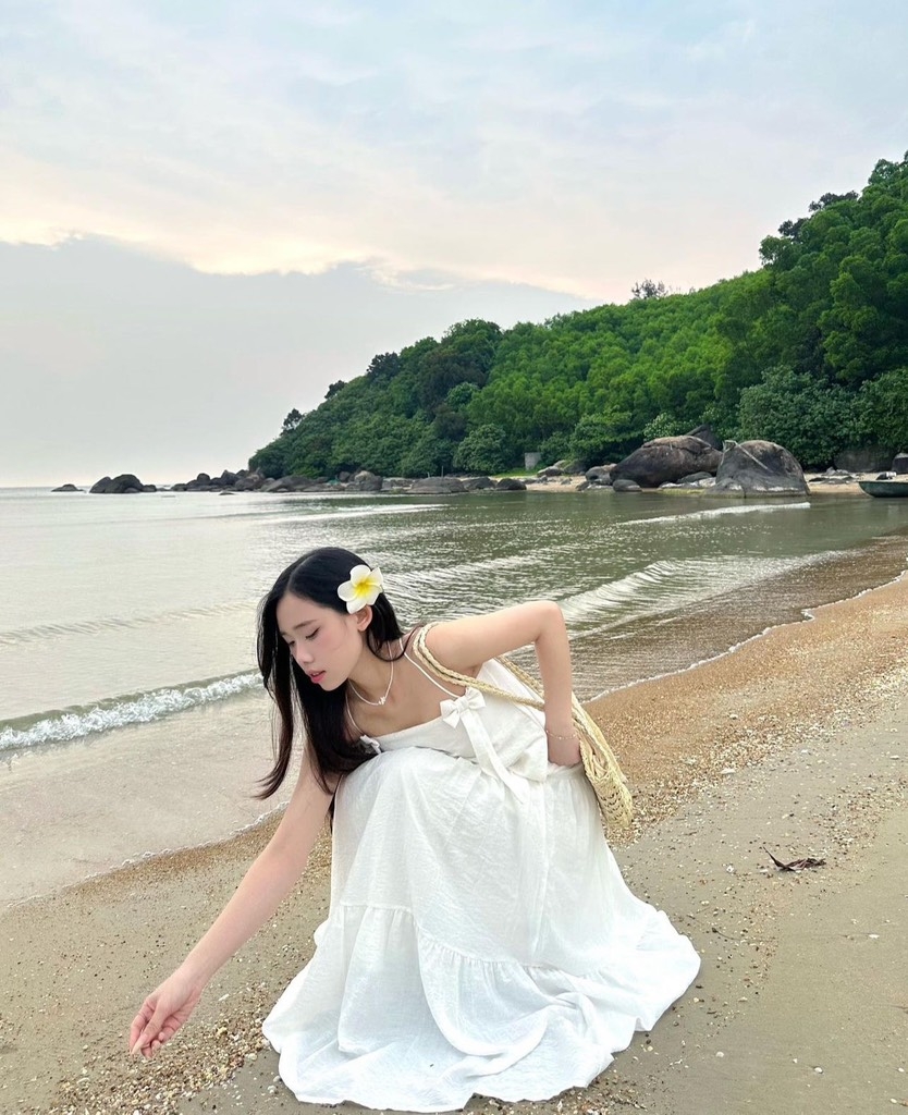 MAXI TẰM 2 MÀU 2 LỚP(xả 105k)