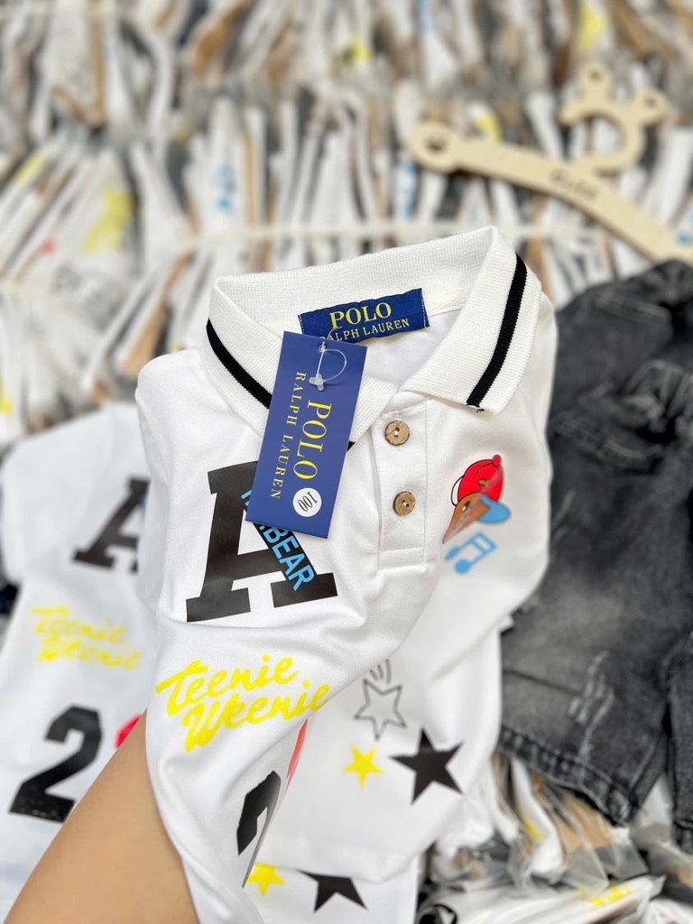 SÉT ÁO POLO GẤU WHO.AU QUẦN SHORT JEAN KHÓI BÉ TRAI NEW( xả 79k)