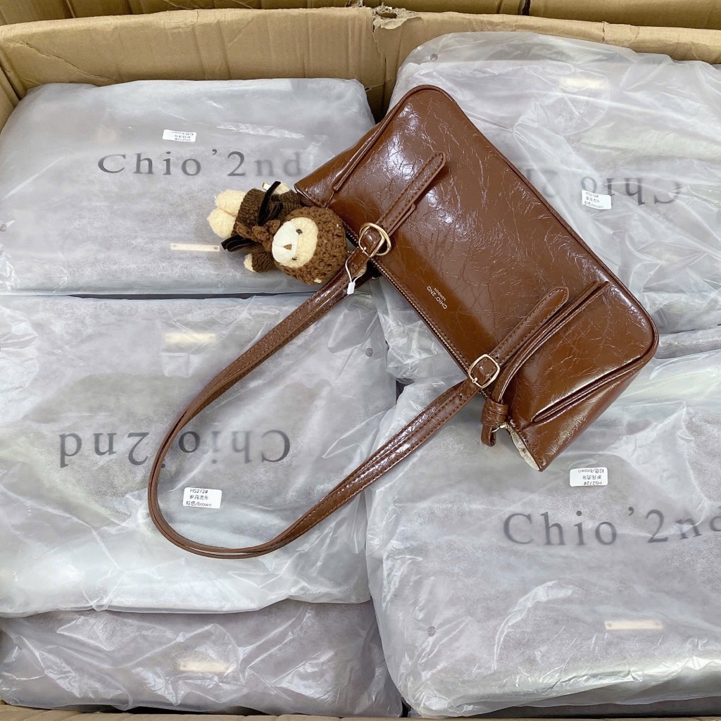TÚI XÁCH - TÚI CHIO NÂU KÈM CHARM NỮ