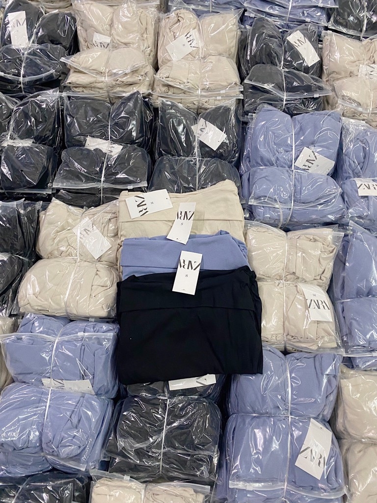 VÁY ZIP TRỄ VAI DÀI TAY VẠT CHÉO(xả 79k)